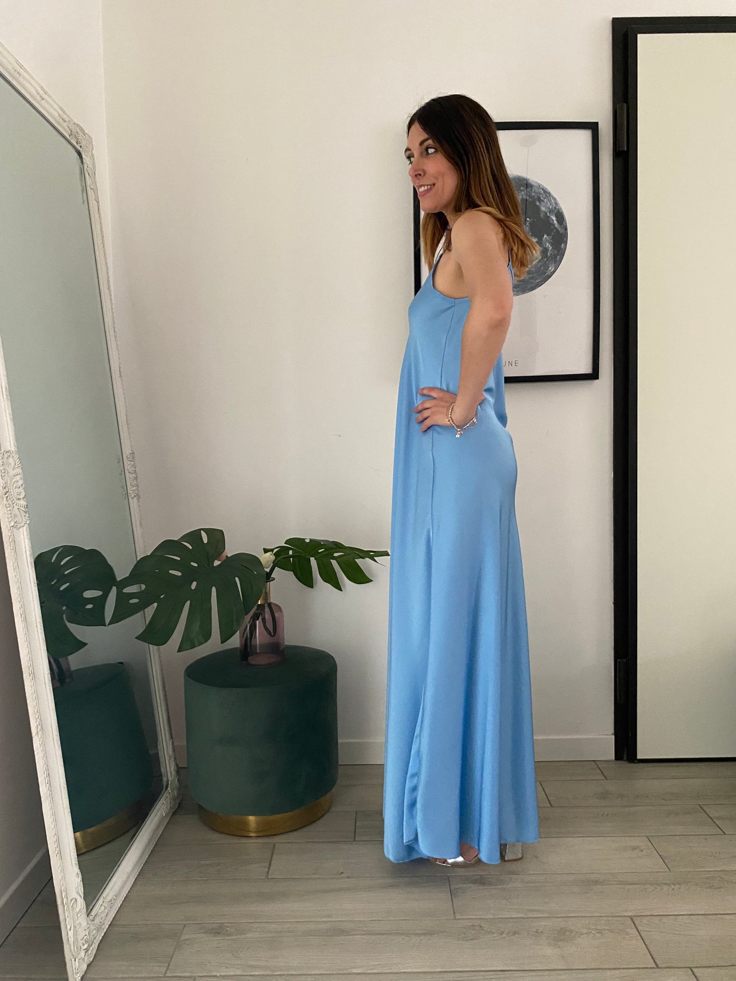 Abito in raso azzurro IF Collection