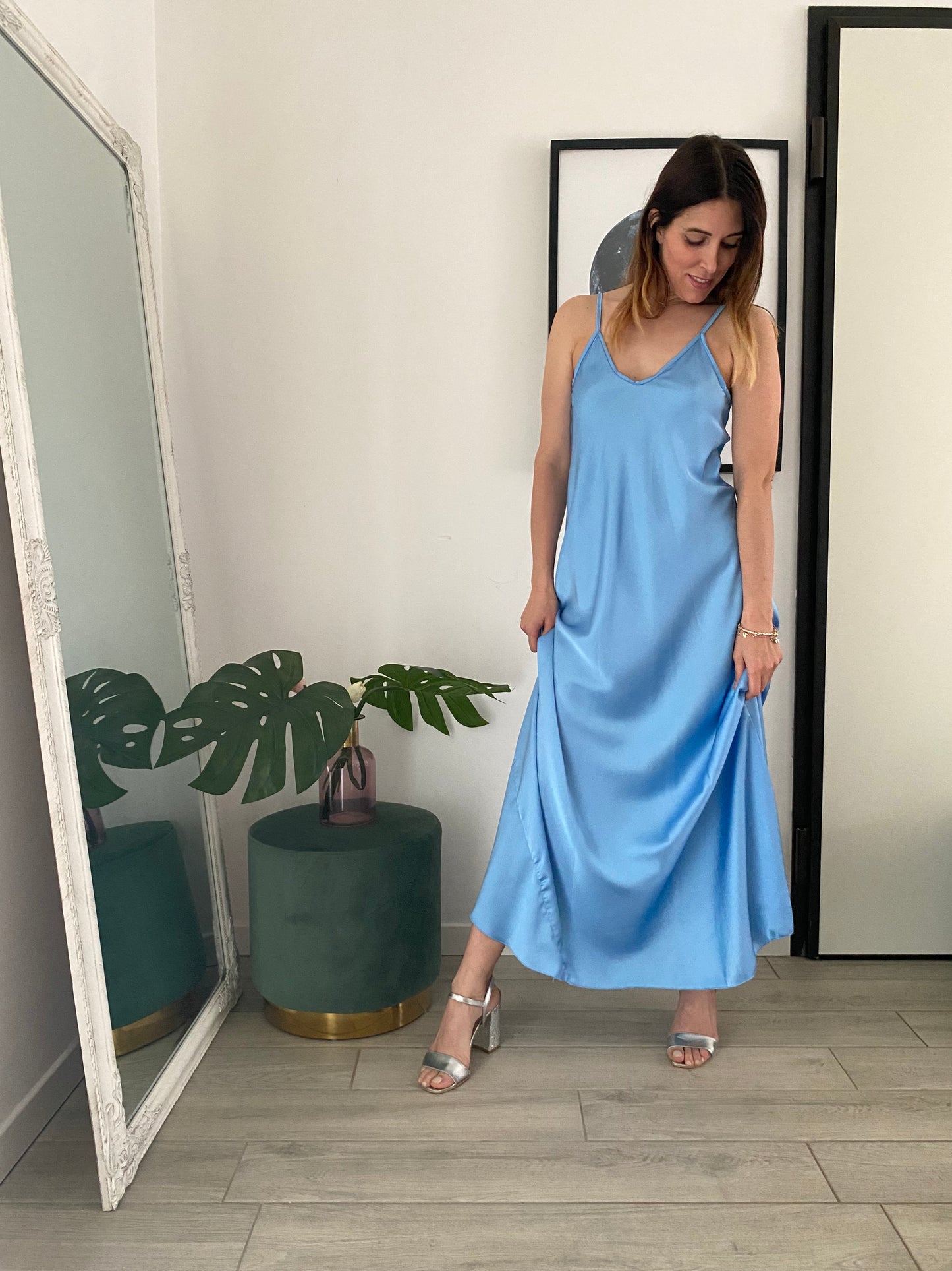 Abito in raso azzurro IF Collection
